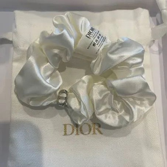 BNIB DIOR GWP/VIP Silk Scrunchie - Picture 1 of 1